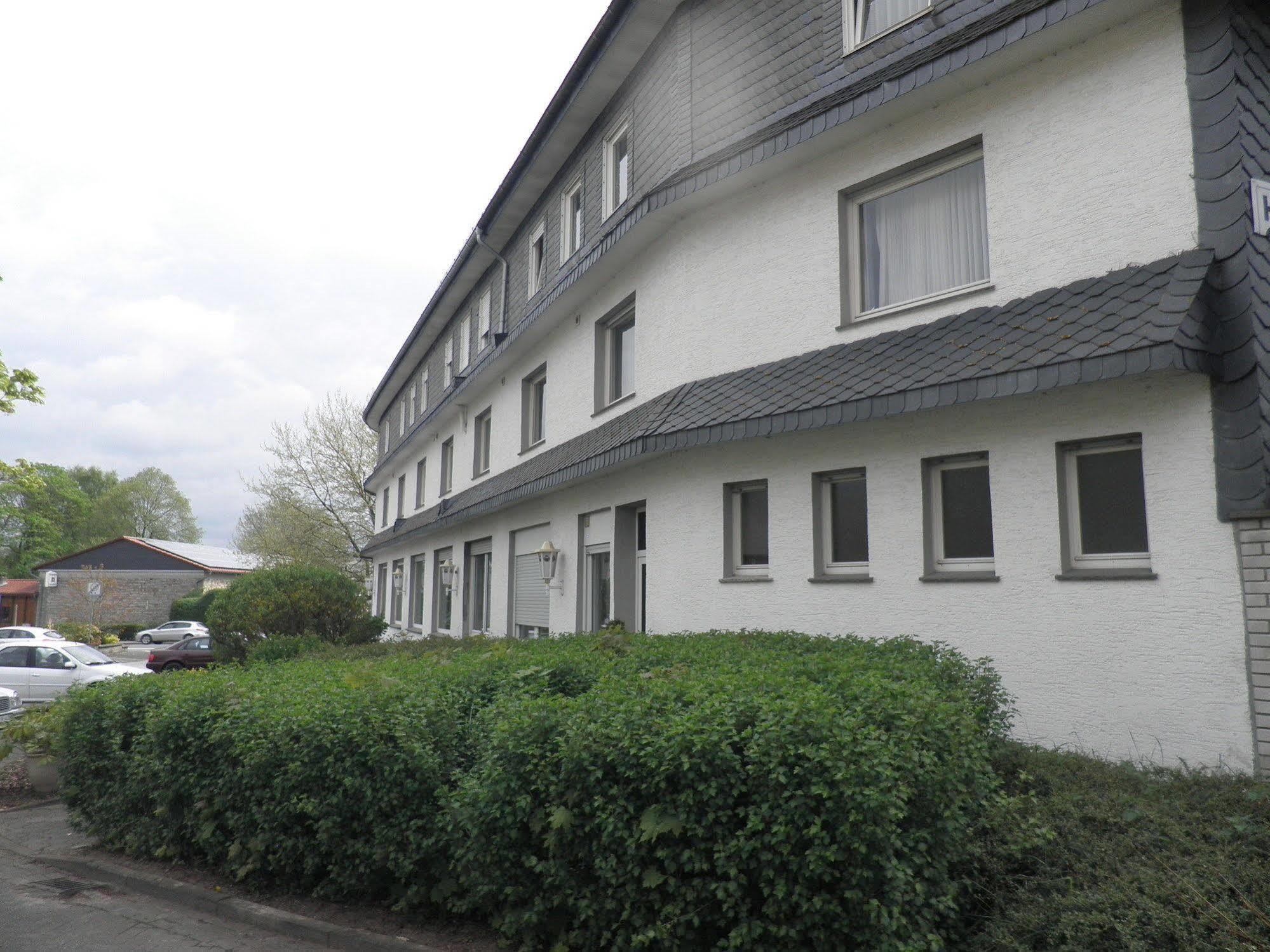 Hotel Haarener Hof Bad Wünnenberg Exterior foto